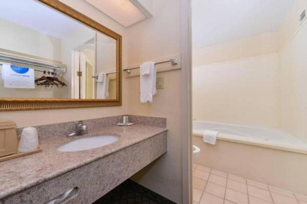 Quality Inn Brookhaven Exterior foto